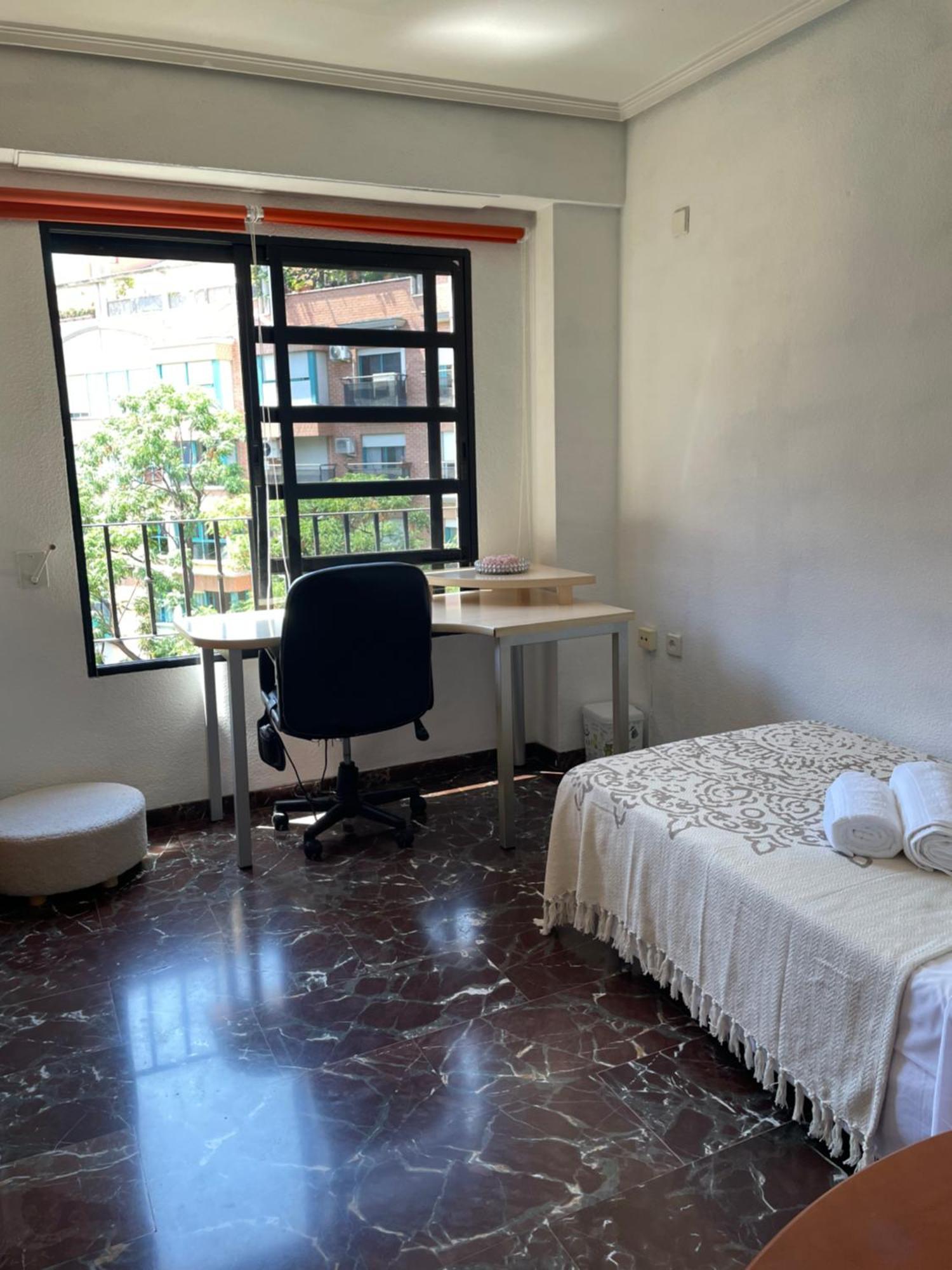 Апартаменты Habitacion Cerca Del Centro De Валенсия Экстерьер фото